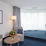 Alexander Am Zoo Hotel