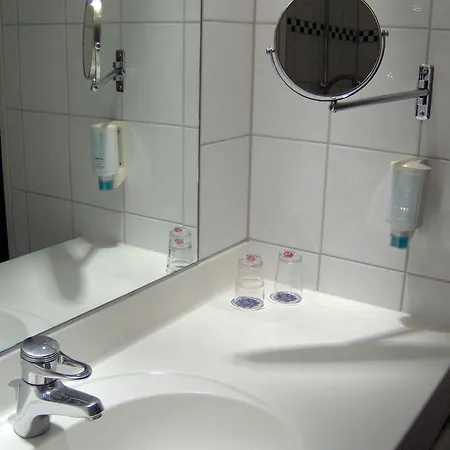 Alexander Am Zoo Hotel 4*