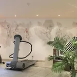 Alexander Am Zoo