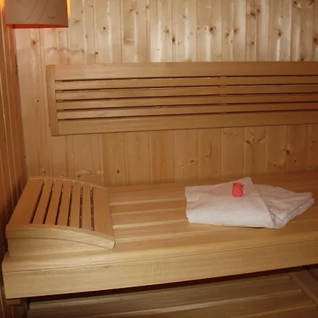 Alexander Am Zoo Otel 4*