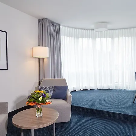 Alexander Am Zoo Hotel