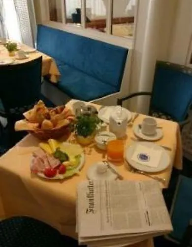 Alexander Am Zoo Hotel 4*