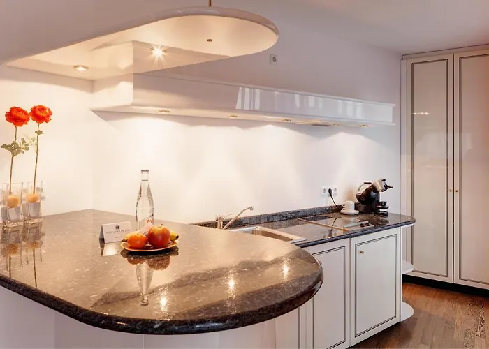 ホテル アレクサンダー アム ズー 4*