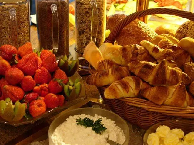 アレクサンダー アム ズー フランクフルト