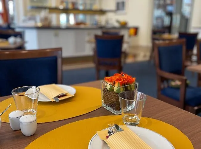 アレクサンダー アム ズー ホテル