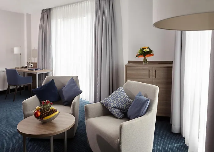 アレクサンダー アム ズー ホテル 4*