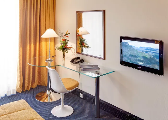 Hotel Alexander Am Zoo 4*