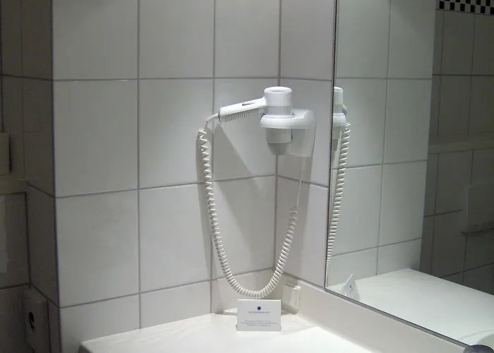 Hotel Alexander Am Zoo 4*