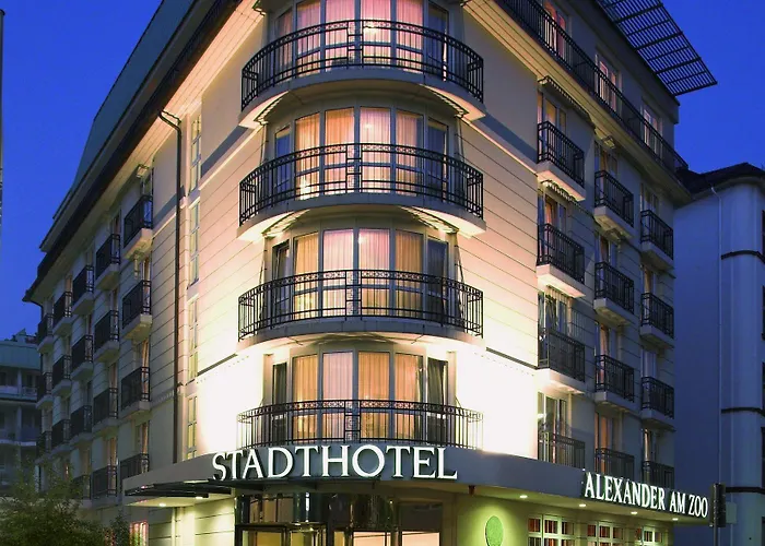 Alexander Am Zoo Hotel