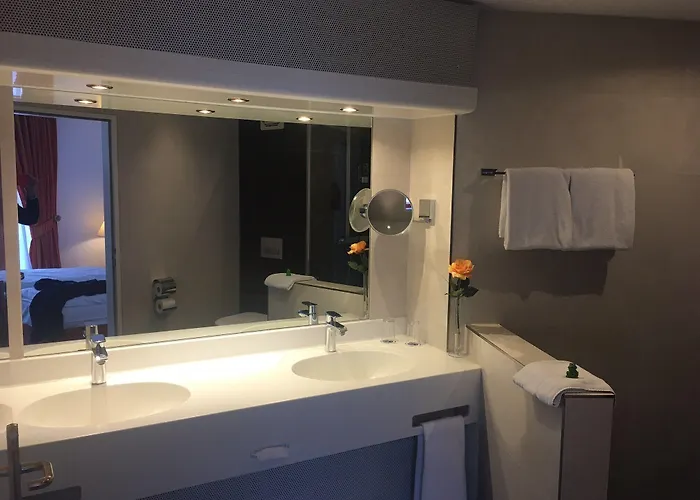 Hotel Alexander Am Zoo 4*