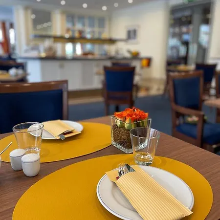 알렉산더 암 주 호텔