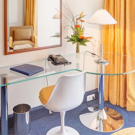 알렉산더 암 주